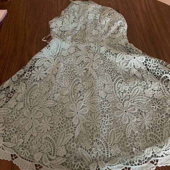 Lulus lace dress - Picture 2 of 16